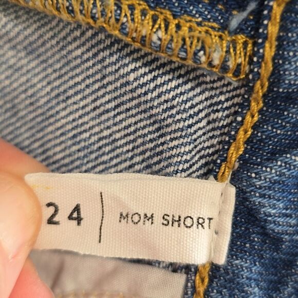 Pacsun Mom High Rise Frayed Hem Jean Shorts - Size 24 - Picture 4 of 15